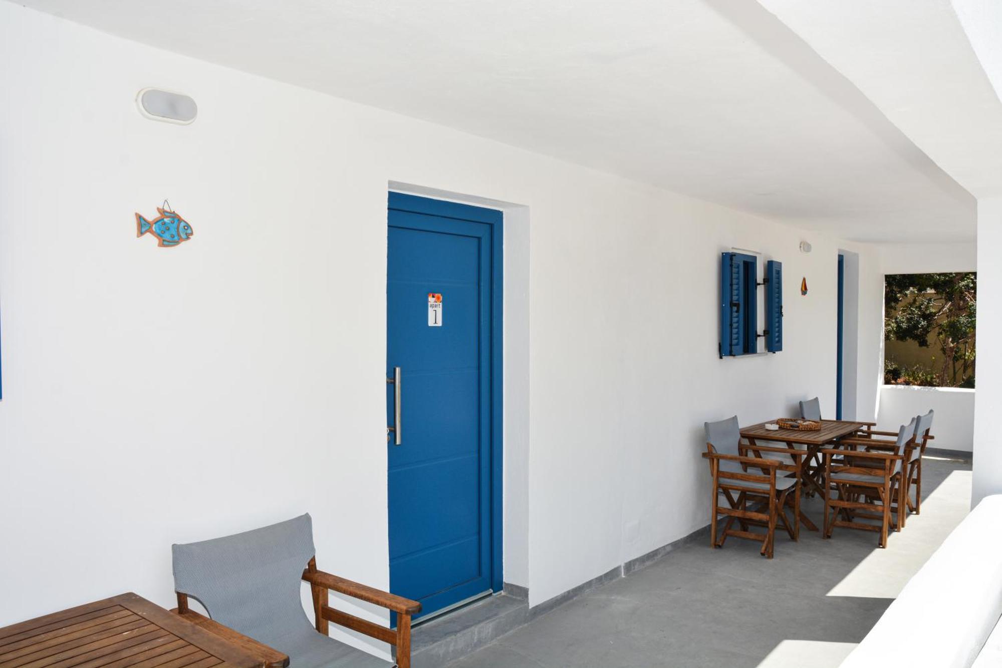 Thea Apartments Emporeios  ภายนอก รูปภาพ