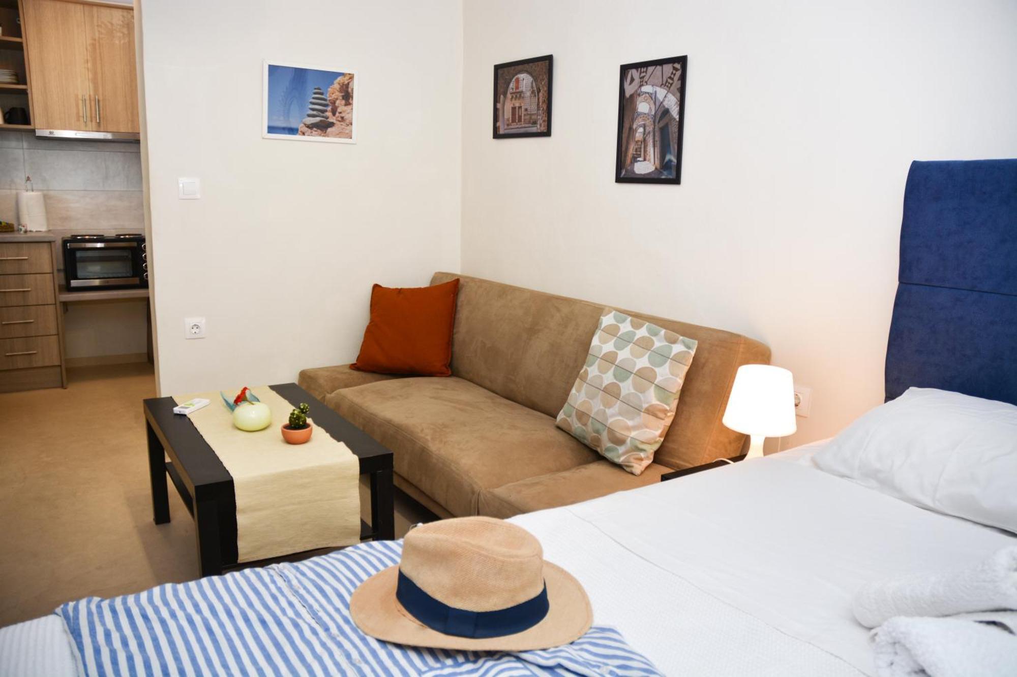 Thea Apartments Emporeios  ภายนอก รูปภาพ