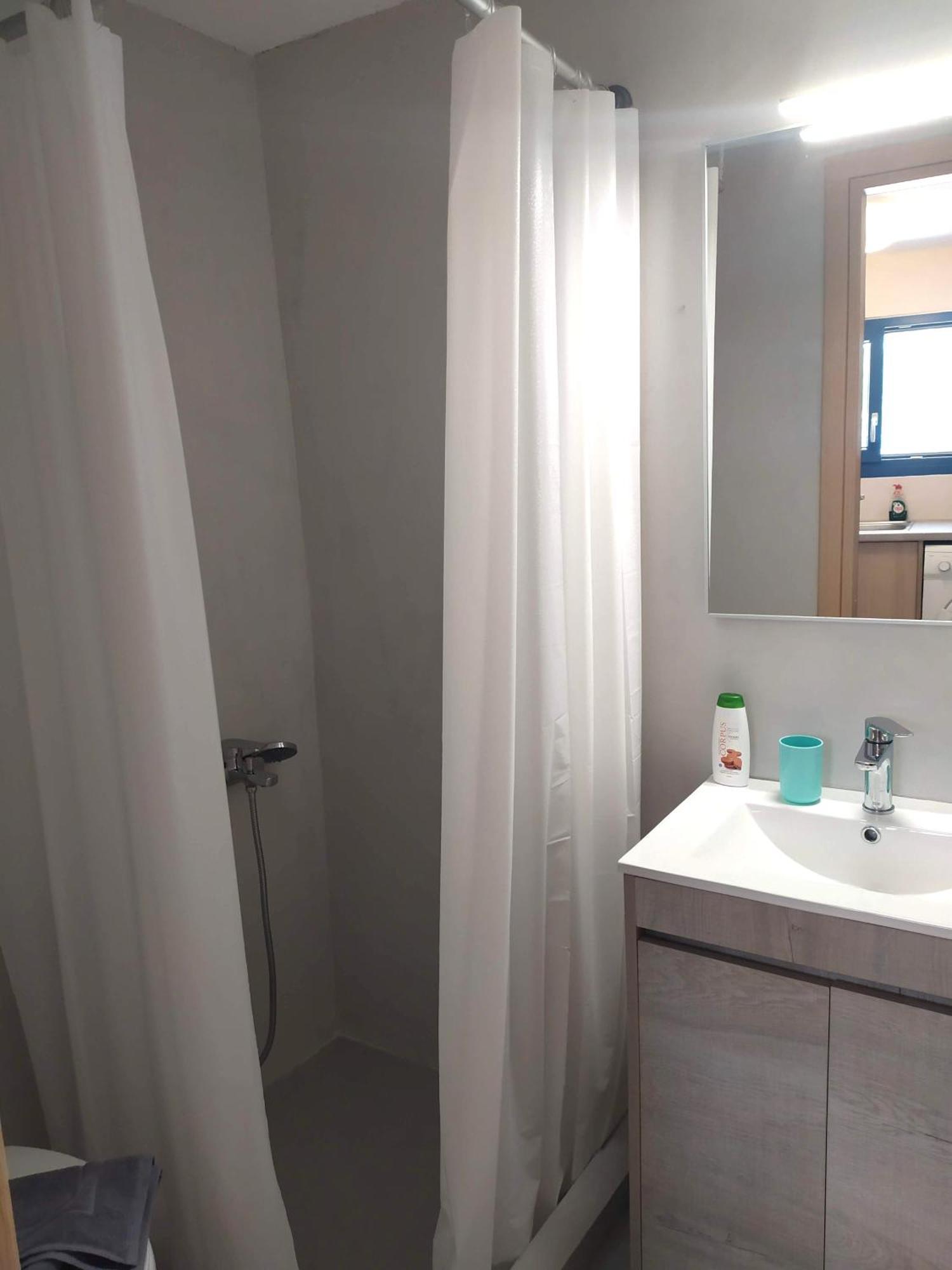 Thea Apartments Emporeios  ภายนอก รูปภาพ